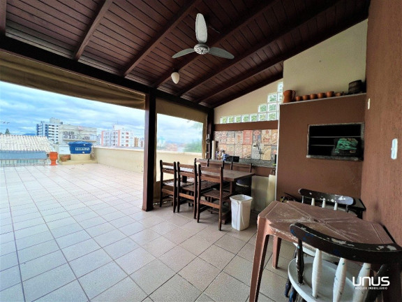 Imagem Casa com 3 Quartos à Venda,  em Estreito - Florianópolis
