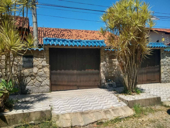 Casa com 4 Quartos à Venda, 360 m² em Itaipu - Niterói