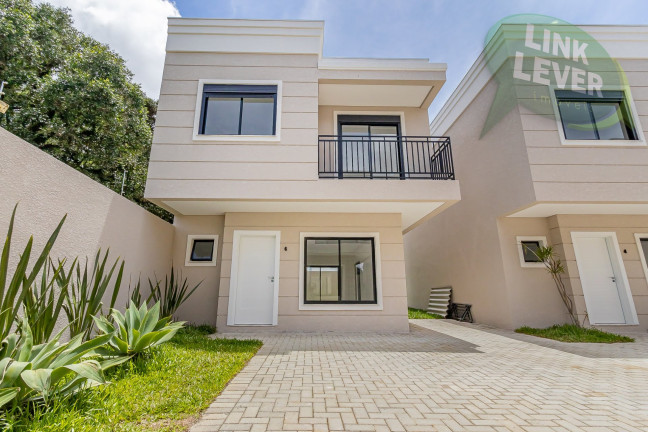 Sobrado com 3 Quartos à Venda, 117 m² em Boa Vista - Curitiba