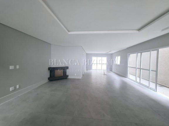 Imagem Casa com 4 Quartos à Venda, 281 m² em Uberaba - Curitiba Imagem Casa com 4 Quartos à Venda, 281 m² em Uberaba - Curitiba