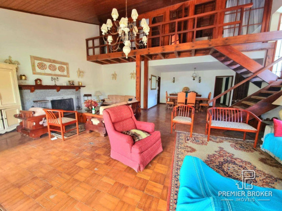 Imagem Casa com 3 Quartos à Venda, 400 m² em Barra Do Imbuí - Teresópolis