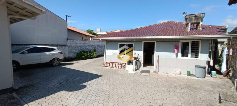 Imagem Casa com 2 Quartos à Venda, 100 m² em Centro - Tijucas