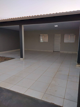 Imagem Casa com 2 Quartos à Venda, 200 m² em Cuiabá