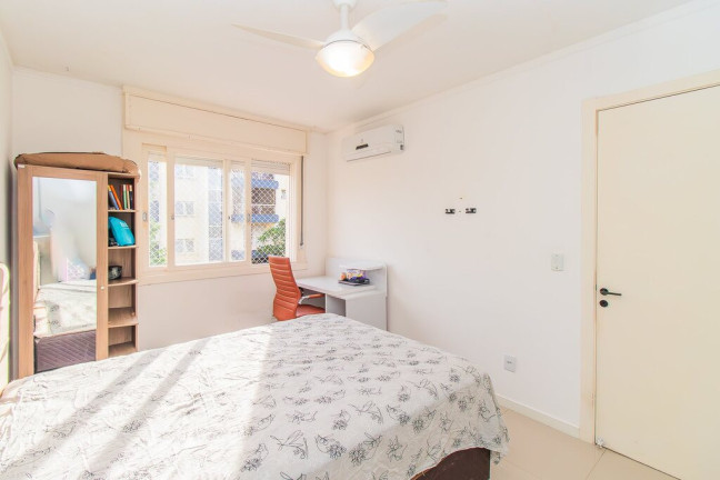 Imagem Apartamento com 1 Quarto à Venda, 66 m² em Jardim Do Salso - Porto Alegre Imagem Apartamento com 1 Quarto à Venda, 66 m² em Jardim Do Salso - Porto Alegre