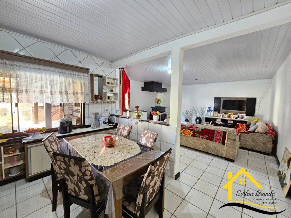 Imagem Casa com 3 Quartos à Venda, 400 m² em Centro - Balneário Barra Do Sul Imagem Casa com 3 Quartos à Venda, 400 m² em Centro - Balneário Barra Do Sul