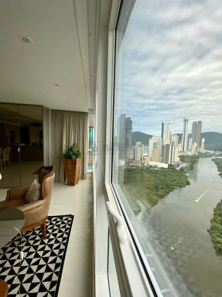 Imagem Apartamento com 4 Quartos à Venda, 182 m² em Centro - Balneário Camboriú Imagem Apartamento com 4 Quartos à Venda, 182 m² em Centro - Balneário Camboriú