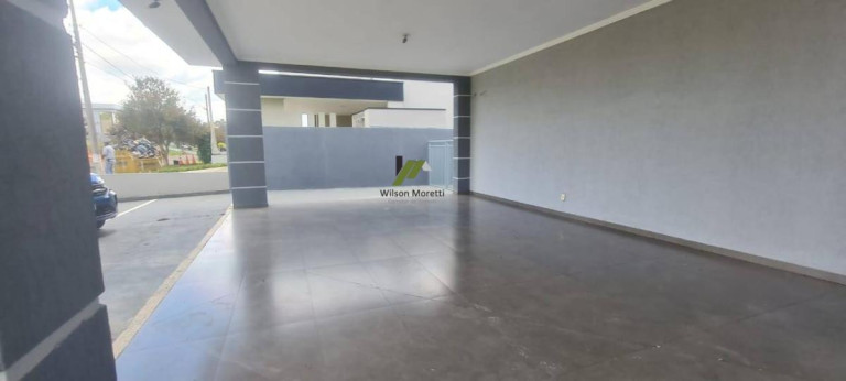 Imagem Casa com 5 Quartos à Venda, 320 m²