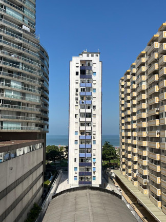 Apartamento com 2 Quartos à Venda, 107 m² em Gonzaga - Santos