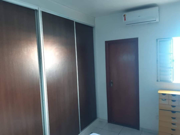 Imagem Casa com 3 Quartos à Venda, em Limeira Imagem Casa com 3 Quartos à Venda, em Limeira