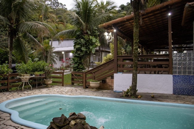 Imóvel com 7 Quartos à Venda,  em Guaratiba - Rio De Janeiro