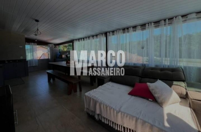 Imagem Casa com 6 Quartos à Venda, 306 m² em Pinheiros - Balneário Barra Do Sul Imagem Casa com 6 Quartos à Venda, 306 m² em Pinheiros - Balneário Barra Do Sul