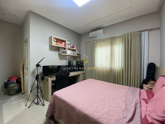 Imagem Casa com 4 Quartos à Venda, 287 m² em Jardins Lisboa - Goiânia Imagem Casa com 4 Quartos à Venda, 287 m² em Jardins Lisboa - Goiânia
