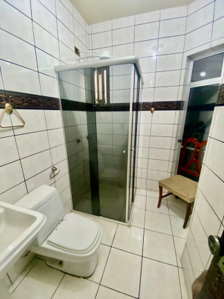 Imagem Sobrado com 5 Quartos à Venda, 420 m² em Bacacheri - Curitiba
