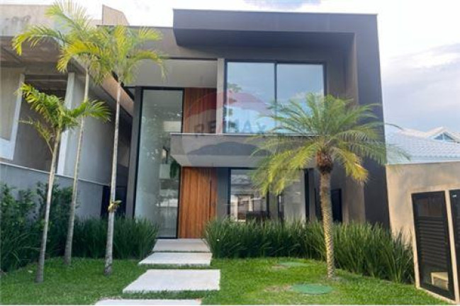 Imagem Casa de Condomínio com 5 Quartos à Venda, 350 m² em Barra Da Tijuca - Rio De Janeiro Imagem Casa de Condomínio com 5 Quartos à Venda, 350 m² em Barra Da Tijuca - Rio De Janeiro