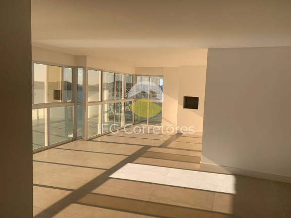 Imagem Apartamento com 3 Quartos à Venda, 140 m² em Centro - Balneário Piçarras