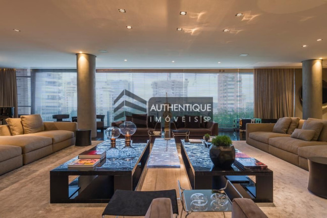 Apartamento com 4 Quartos à Venda, 556 m² em Itaim Bibi - São Paulo