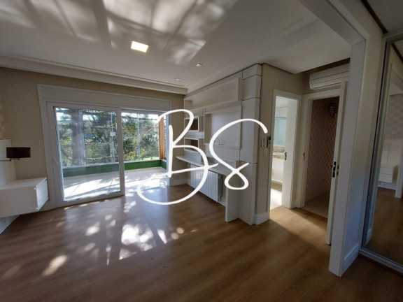 Imagem Casa com 3 Quartos à Venda, 334 m² em Condomínio Sant Moritz - Gramado