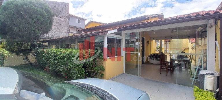 Imagem Casa com 2 Quartos à Venda, 143 m² em Piratininga - Niterói Imagem Casa com 2 Quartos à Venda, 143 m² em Piratininga - Niterói