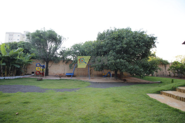 Imagem Imóvel com 2 Quartos à Venda, 2.405 m² em Loteamento Adventista Campineiro - Hortolândia Imagem Imóvel com 2 Quartos à Venda, 2.405 m² em Loteamento Adventista Campineiro - Hortolândia