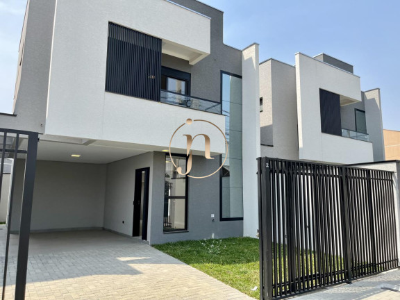 Sobrado com 3 Quartos à Venda, 130 m²