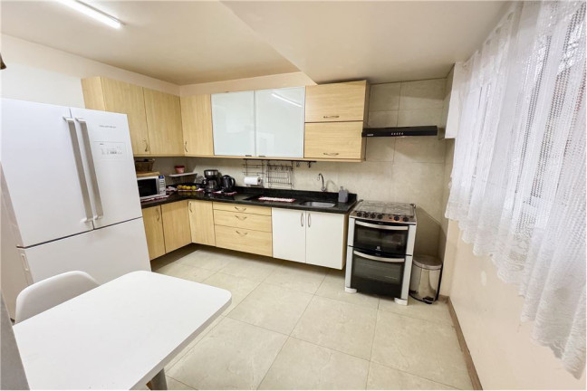 Imagem Imóvel com 2 Quartos à Venda, em Boa Vista - Porto Alegre Imagem Imóvel com 2 Quartos à Venda, em Boa Vista - Porto Alegre