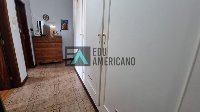 Casa com 5 Quartos à Venda, 270 m² em Centro - Atibaia