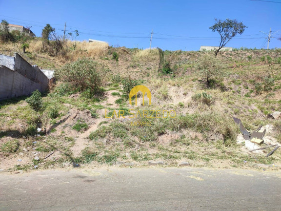 Terreno à Venda, 778 m² em Santo Antônio - Sarzedo