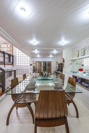 Imagem Casa com 3 Quartos à Venda,  em Agronomica - Florianópolis