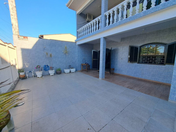 Imagem Sobrado com 5 Quartos à Venda, 330 m² em Balneário Santa Terezinha - Pontal Do Paraná Imagem Sobrado com 5 Quartos à Venda, 330 m² em Balneário Santa Terezinha - Pontal Do Paraná