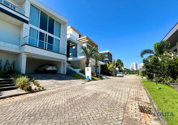 Imagem Terreno à Venda, 573 m² em Estreito - Florianopolis