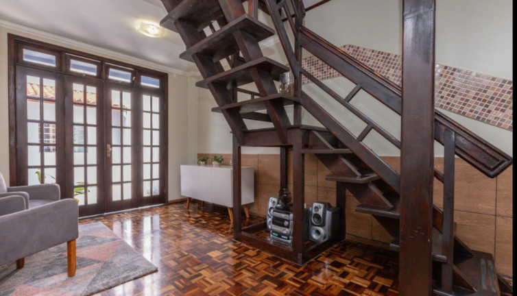 Imagem Casa com 3 Quartos à Venda, 180 m² em Campo Comprido - Curitiba