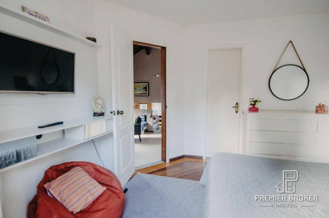 Imagem Casa com 3 Quartos à Venda, 390 m² em Várzea - Teresópolis Imagem Casa com 3 Quartos à Venda, 390 m² em Várzea - Teresópolis