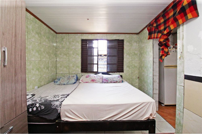 Imagem Casa com 3 Quartos à Venda,  em Sarandi - Porto Alegre