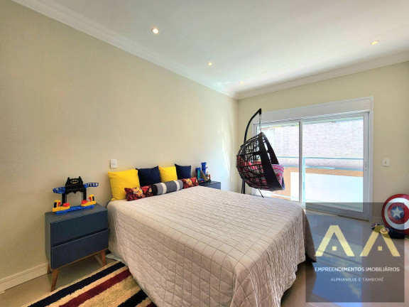 Imagem Casa com 4 Quartos à Venda, 300 m² em Alphaville - Barueri Imagem Casa com 4 Quartos à Venda, 300 m² em Alphaville - Barueri