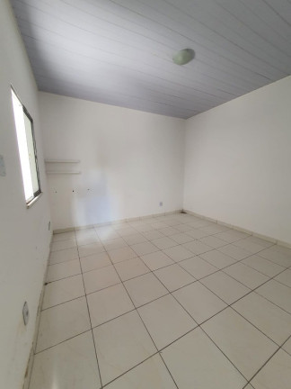 Imagem Casa com 3 Quartos para Alugar, 200 m² em Sim - Feira De Santana