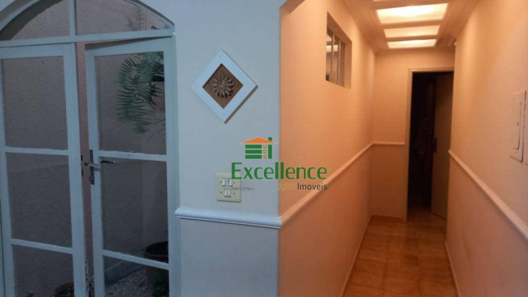 Imagem Casa com 3 Quartos à Venda, 309 m² em Jardim - Santo André
