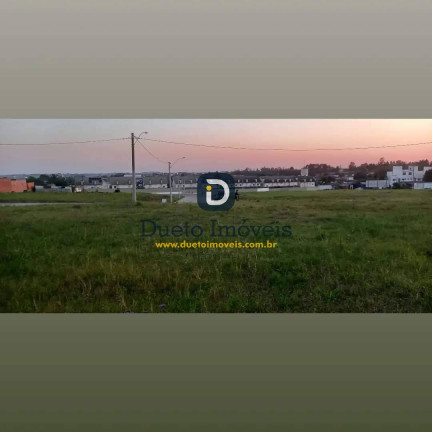Terreno à Venda, 382 m² em Km 3 - Santa Maria