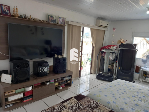 Imagem Casa com 2 Quartos à Venda, 314 m² em Tancredo Neves - Santa Maria