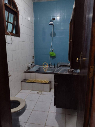 Imagem Sobrado com 4 Quartos à Venda, 190 m² em Parque Santo Antônio - Jacareí