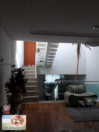 Casa com 3 Quartos à Venda, 175 m² em Vila Scarpelli - Santo André
