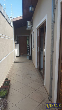 Imagem Casa com 3 Quartos à Venda, em Jd. St. Maria - Jacareí Imagem Casa com 3 Quartos à Venda, em Jd. St. Maria - Jacareí