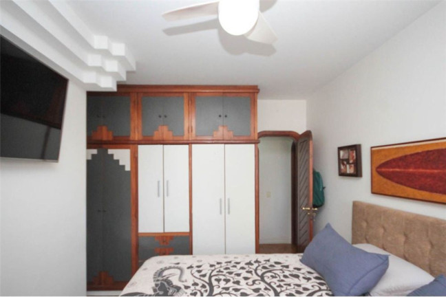 Imagem Imóvel com 3 Quartos à Venda, 470 m² em Jardim Avelino - São Paulo