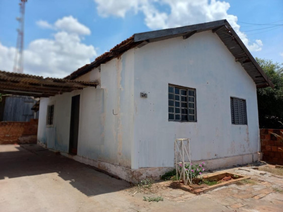 Casa com 2 Quartos à Venda,  em Centro - Getulina