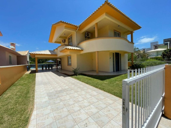 Imagem Casa com 5 Quartos à Venda, 245 m² em Governador Celso Ramos - Governador Celso Ramos