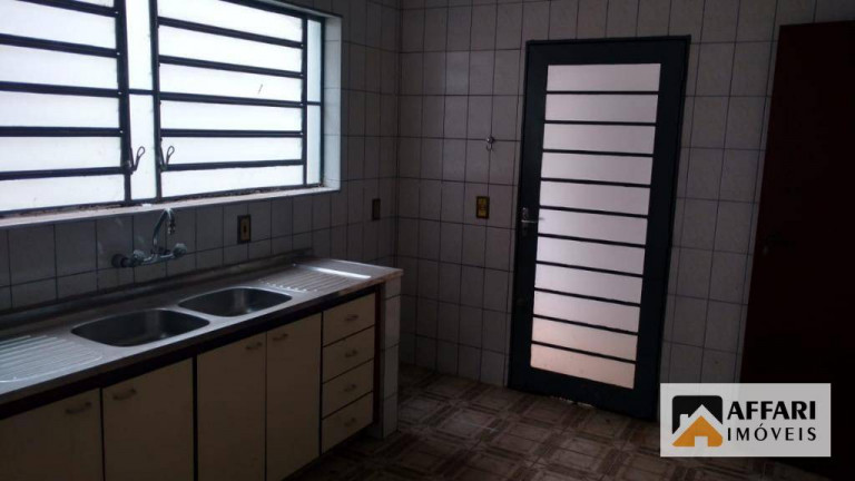 Imagem Casa com 3 Quartos à Venda, 247 m² em Vila Massucheto - Americana Imagem Casa com 3 Quartos à Venda, 247 m² em Vila Massucheto - Americana