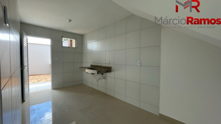 Imagem Casa com 4 Quartos à Venda, 127 m² em Centro - Eusébio