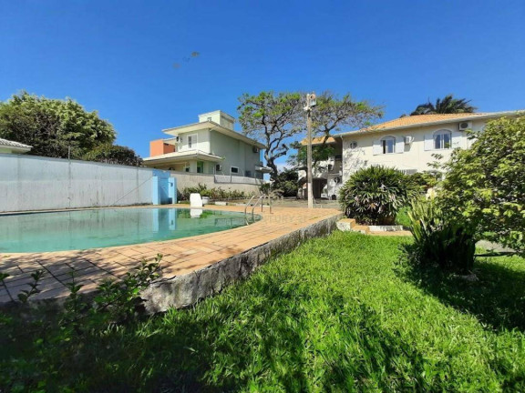 Casa com 6 Quartos para Alugar, 420 m² em Jardim Atlântico - Florianópolis
