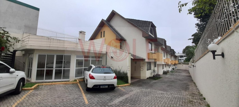 Imagem Sobrado com 3 Quartos à Venda, 147 m² em Bom Retiro - Curitiba Imagem Sobrado com 3 Quartos à Venda, 147 m² em Bom Retiro - Curitiba