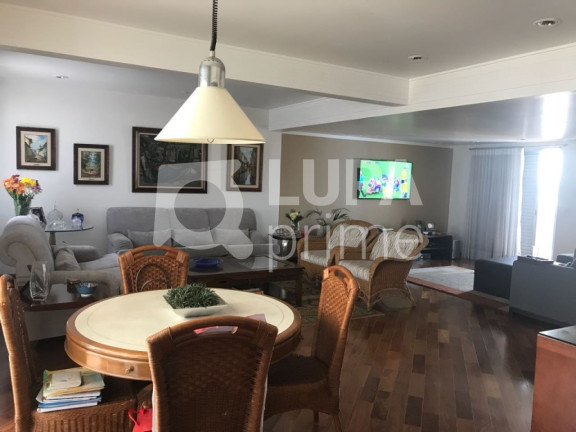 Apartamento com 3 Quartos à Venda, 250 m² em Vila Paulicéia - São Paulo
