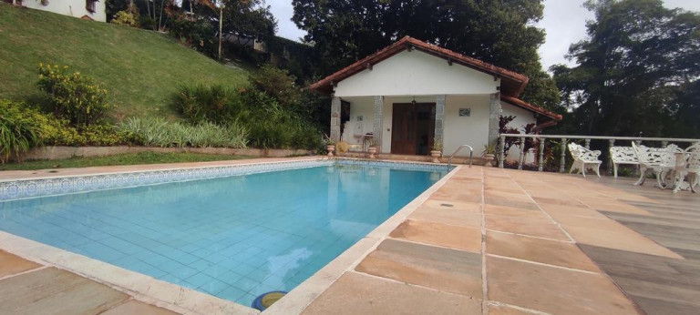 Imagem Casa com 4 Quartos à Venda, 215 m² em Tijuca - Teresópolis Imagem Casa com 4 Quartos à Venda, 215 m² em Tijuca - Teresópolis